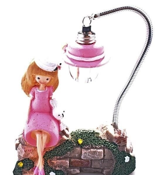 BUFFER® Kaya Üzerine Oturan Kız Biblo C